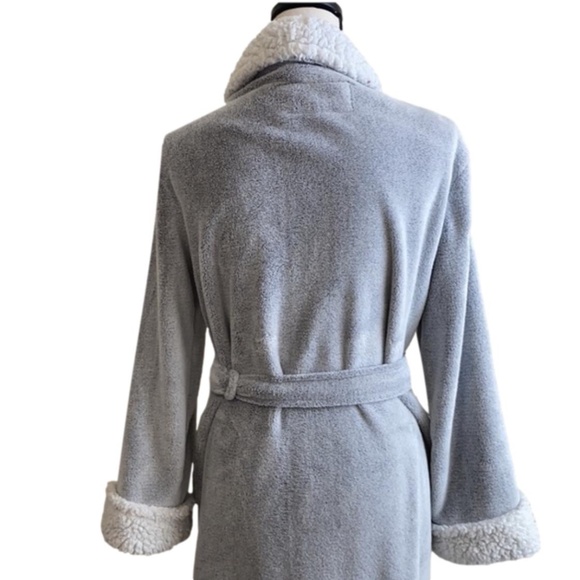 Oscar De La Renta Robe - Picture 5 of 8